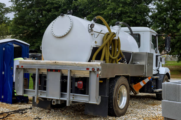Best Portable bathroom rental  in Johnston City, IL